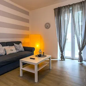 https://casa-di-colombo.hotelitalianriviera.com